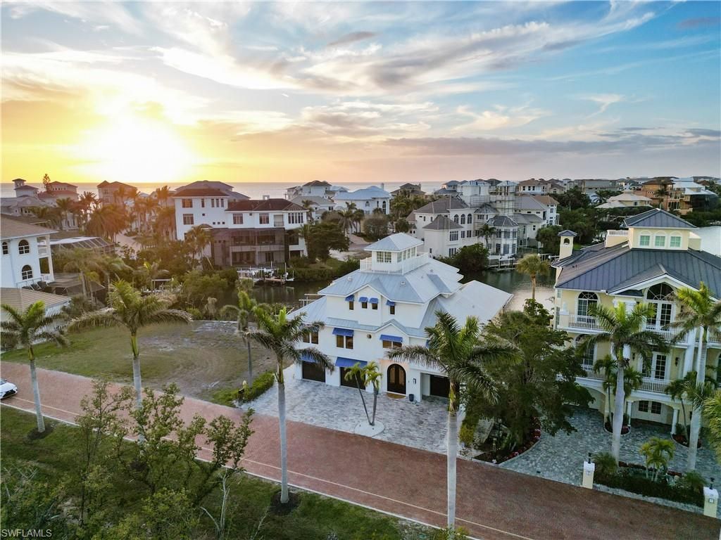 237 Bayfront Dr , Bonita Springs, FL 34134 Photo