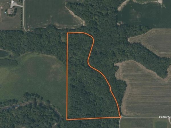 000 N 2150 E Road, Oakland, IL 61943