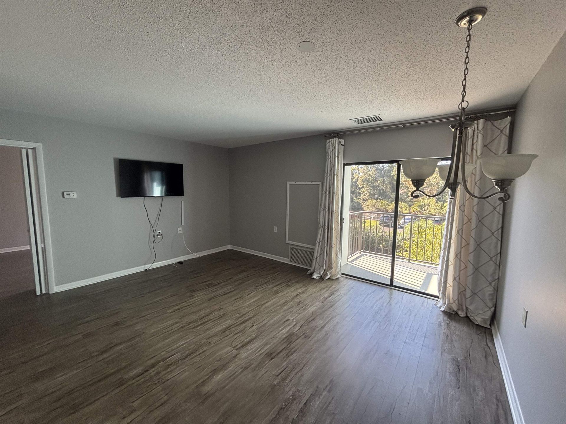 5001 Little River Rd.  Photo 4