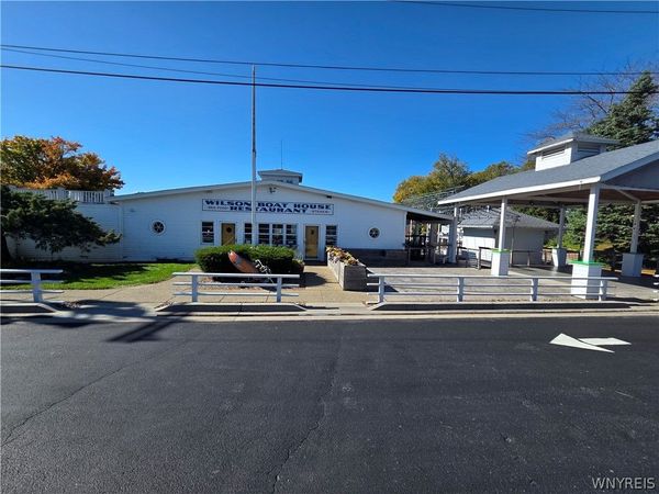 57 Harbor Street, Wilson, NY 14172