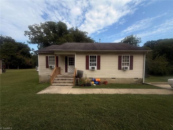 423 N Logan Street, Burlington, NC 27217