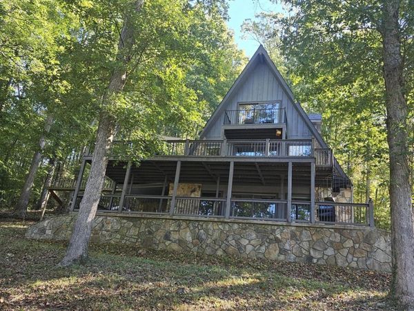 115 Suddath Rd, Harriman, TN 37748