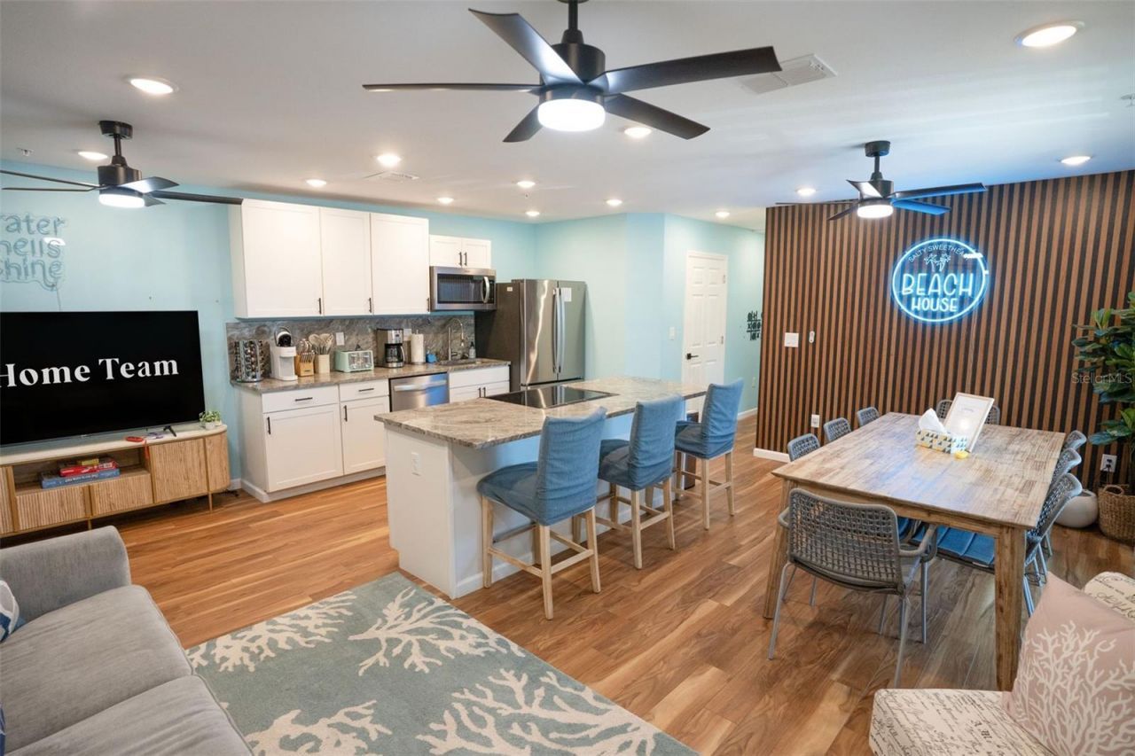 2704 49th Avenue W, Bradenton, FL 34207 Photo