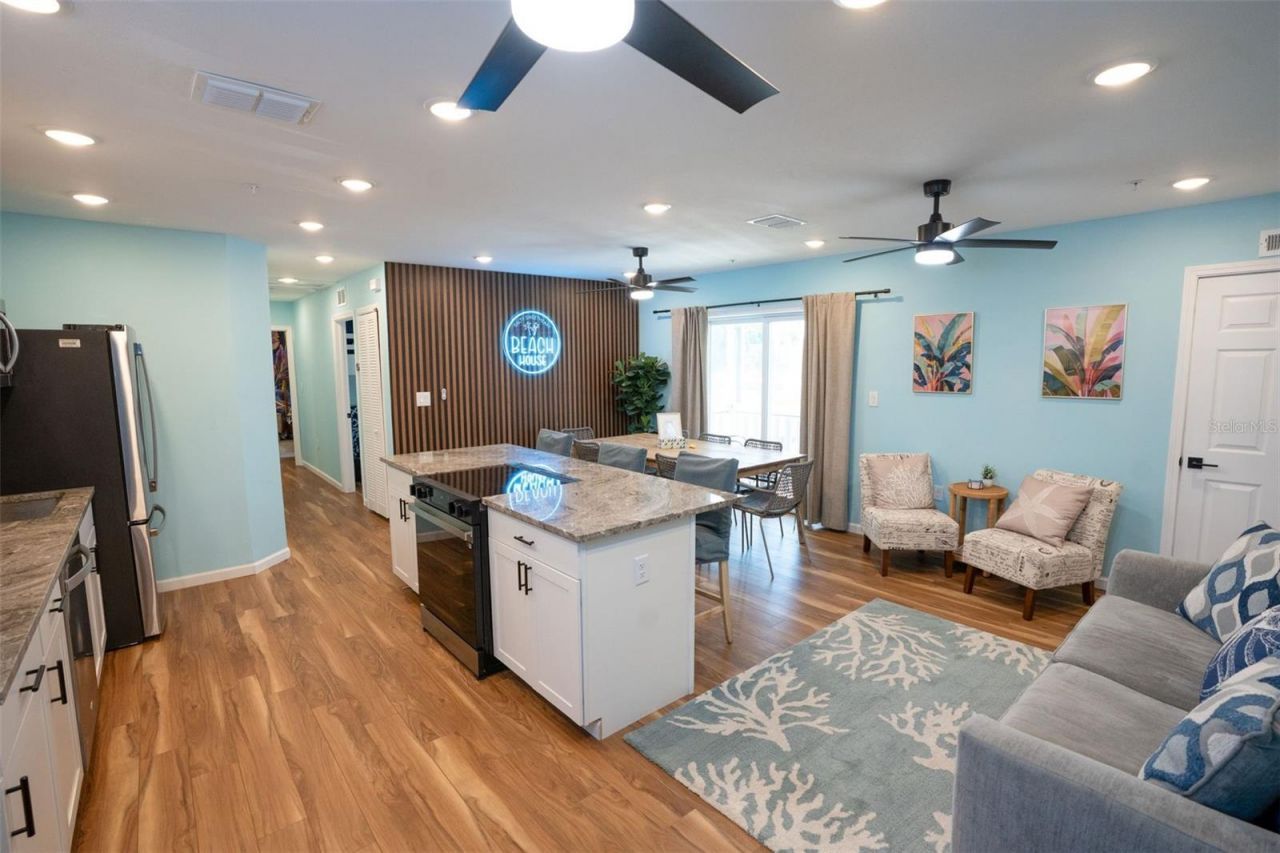 2704 49th Avenue W, Bradenton, FL 34207 Photo