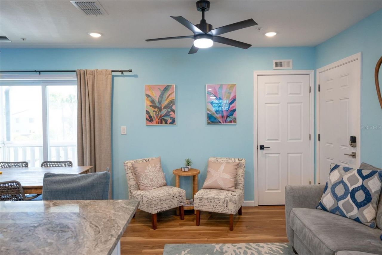 2704 49th Avenue W, Bradenton, FL 34207 Photo