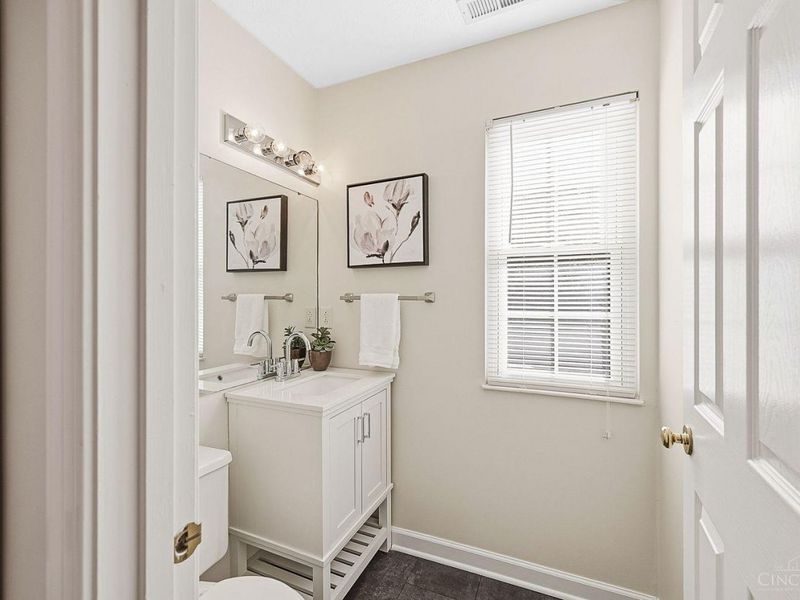 5621 Regimental Place, Cincinnati, OH 45239 Photo 20