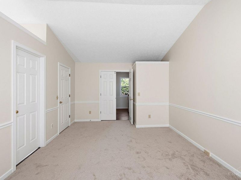 5621 Regimental Place, Cincinnati, OH 45239 Photo 28