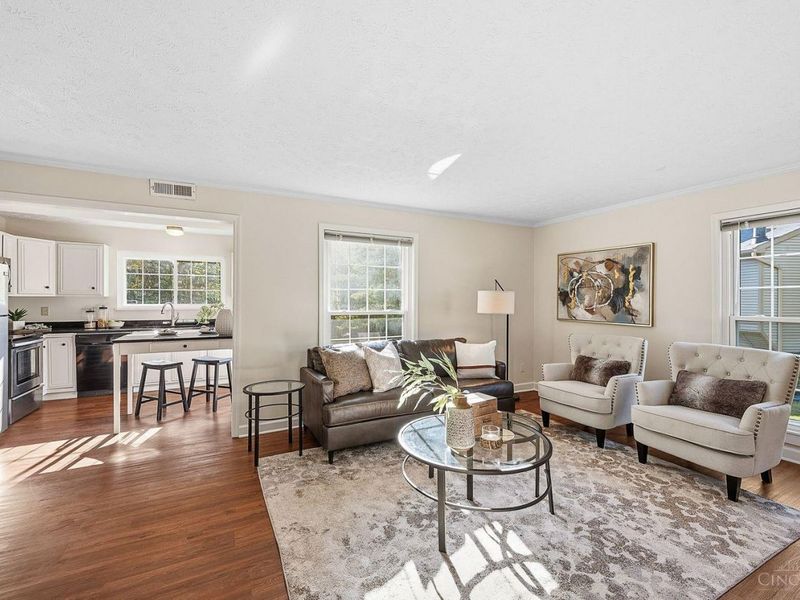 5621 Regimental Place, Cincinnati, OH 45239 Photo 9