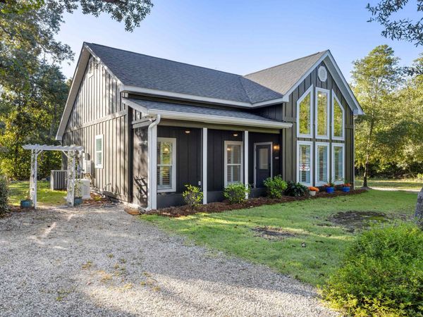 2332 Oak Street , Carrabelle, FL 32322