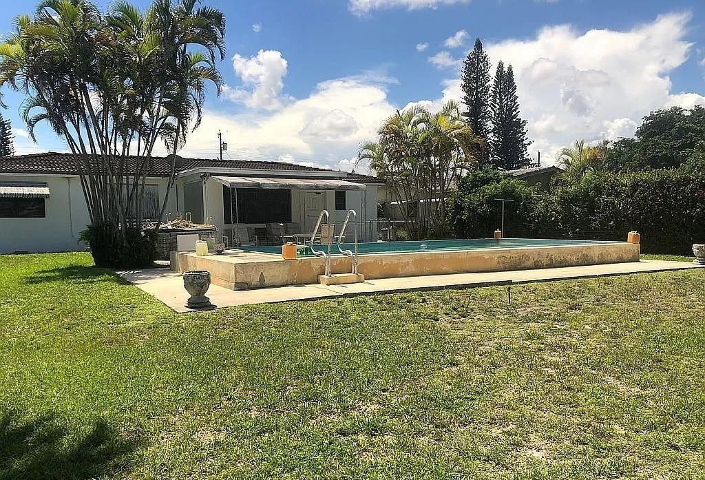 263 S Biscayne River Drive , Miami, FL 33169 Photo