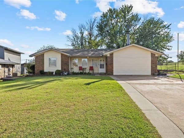 924 W Proctor Avenue, Weatherford, OK 73096