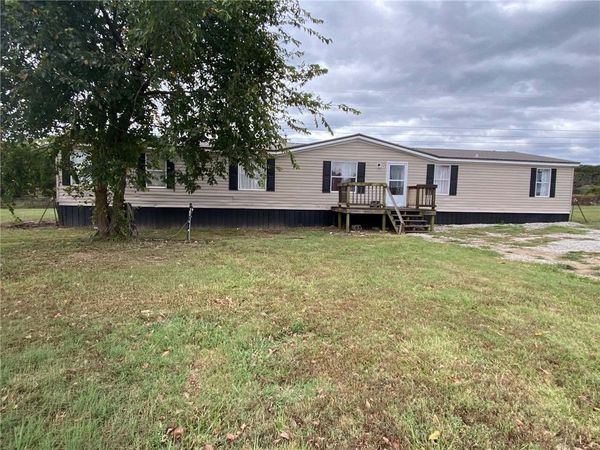 1843 County Road 938 , Green Forest, AR 72638