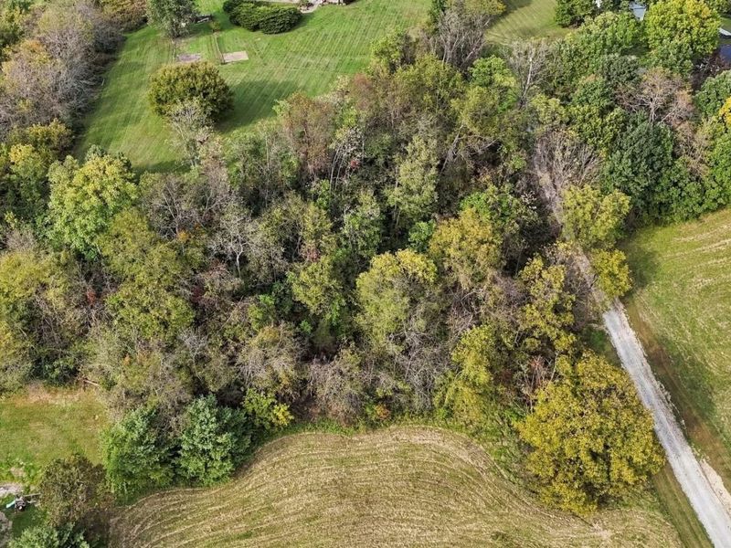 1035 Andy Drive , New Concord, OH 43762 Photo 2