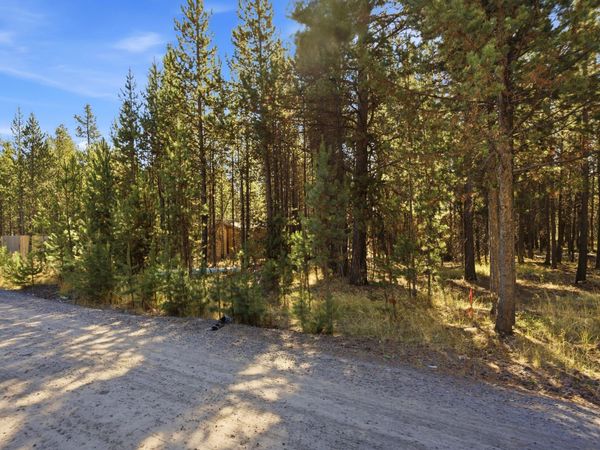 17121 Covina Road, Bend, OR 97707