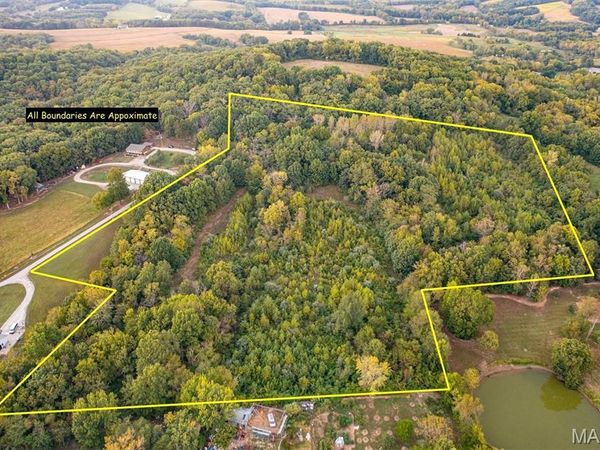 941 Page Branch Road , Elsberry, MO 63343