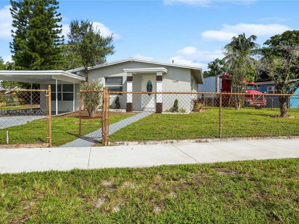 1605 NW 15th St , Fort Lauderdale, FL 33311