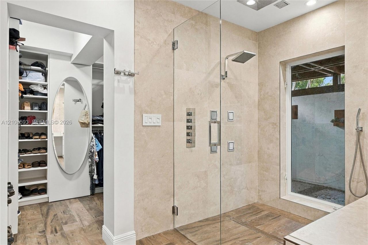 8230 SW 151st St , Palmetto Bay, FL 33158 Photo