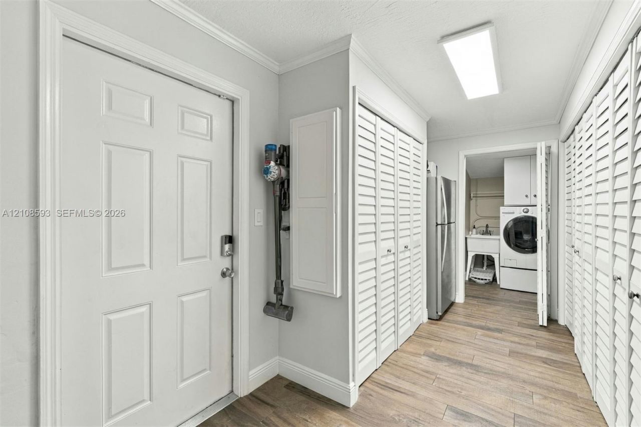 8230 SW 151st St , Palmetto Bay, FL 33158 Photo