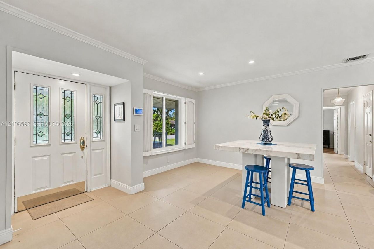 8230 SW 151st St , Palmetto Bay, FL 33158 Photo