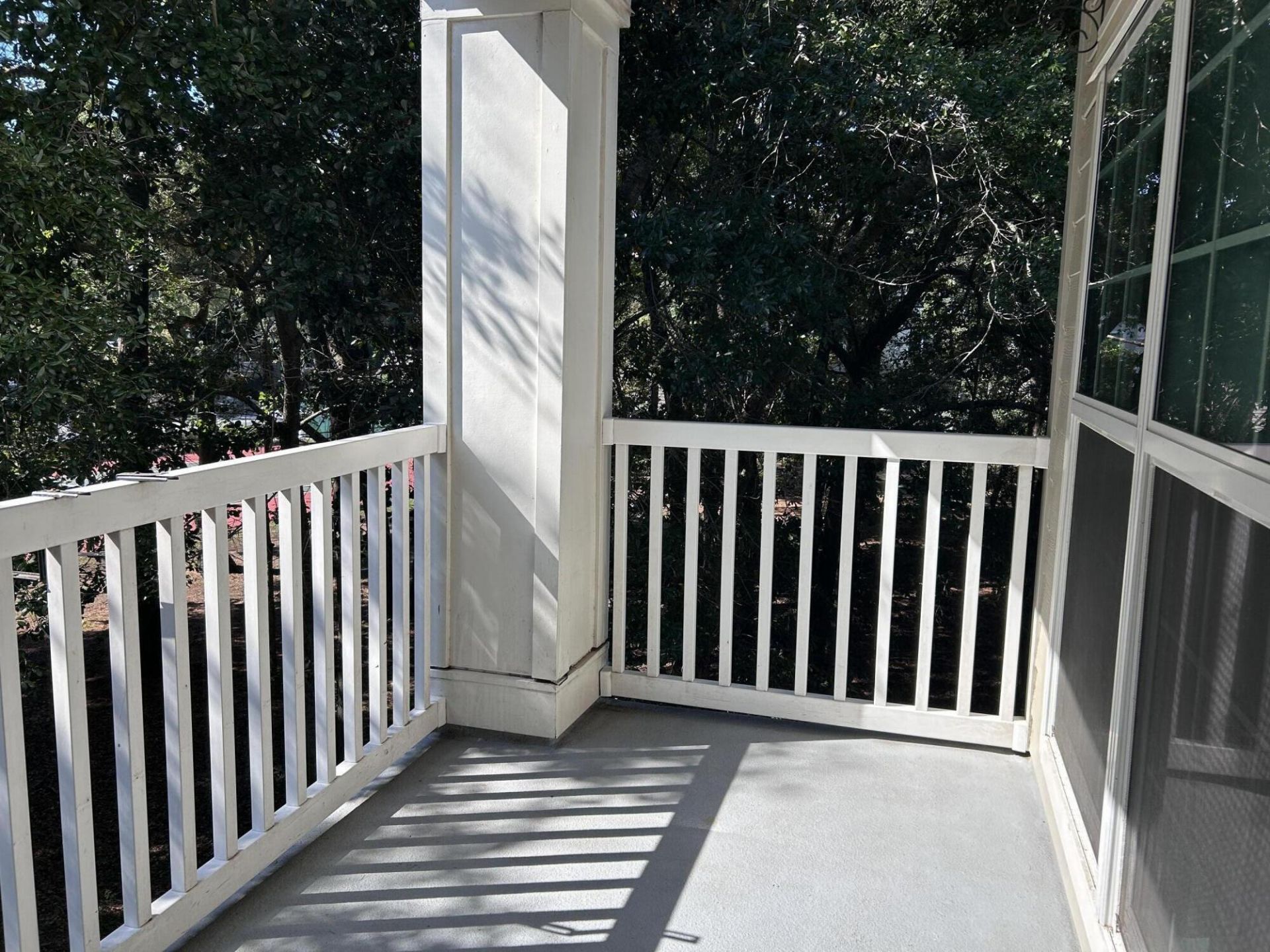 700 Daniel Ellis Drive Photo 4