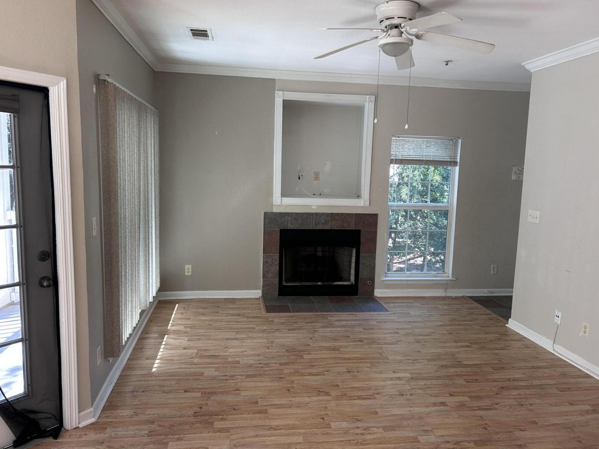 700 Daniel Ellis Drive Photo 5