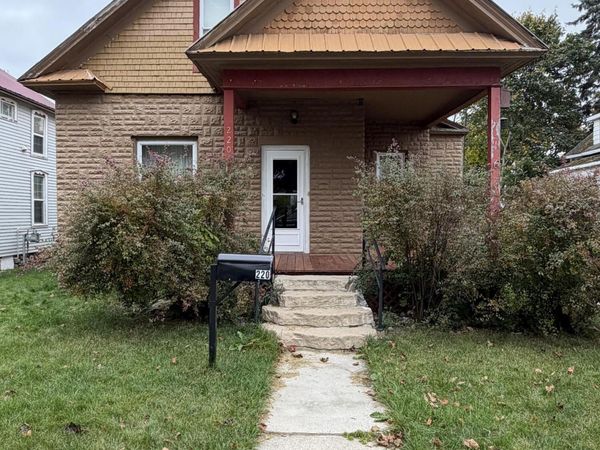 220 N Ball Street, Cheboygan, MI 49721
