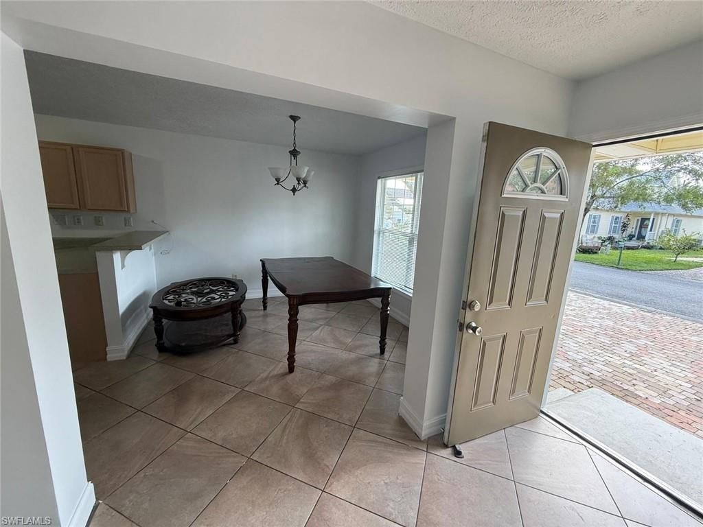 218 Leawood Cir , Naples, FL 34104 Photo