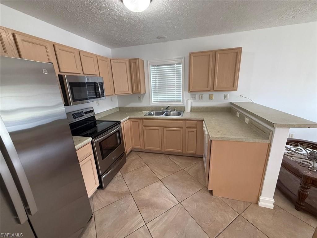 218 Leawood Cir , Naples, FL 34104 Photo
