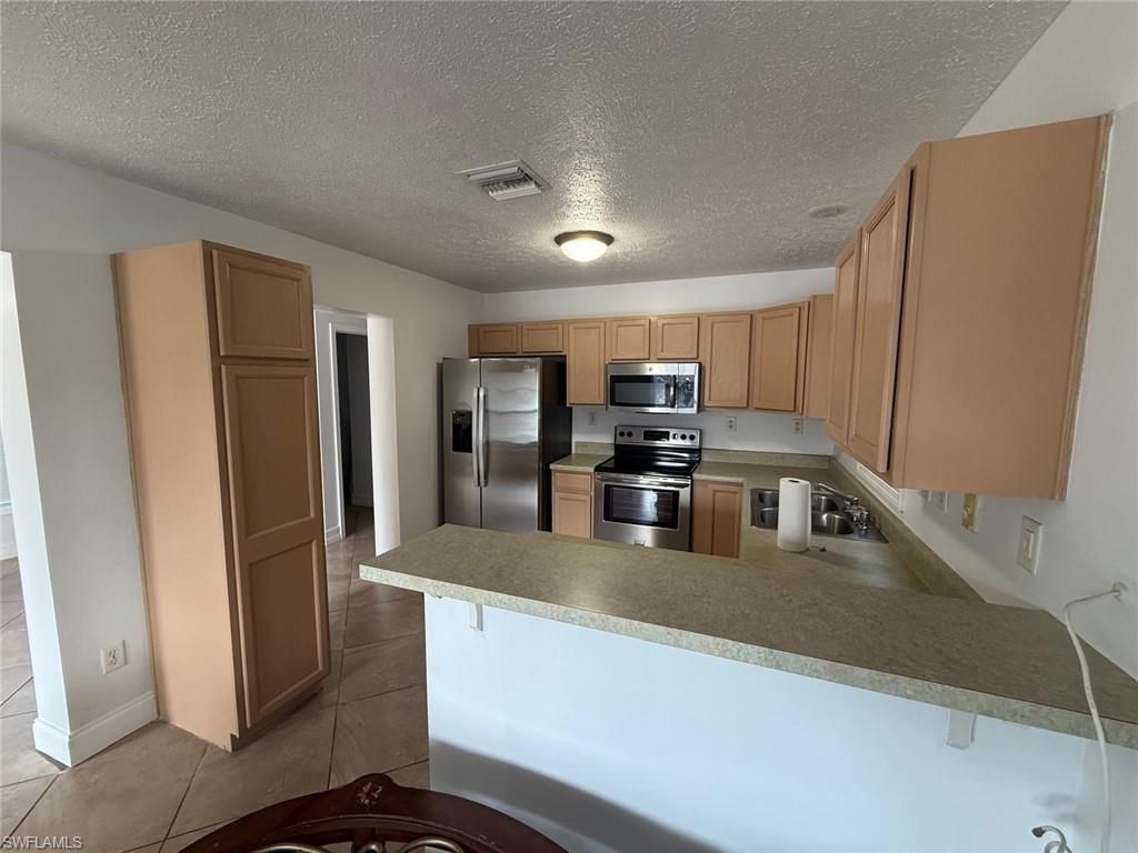 218 Leawood Cir , Naples, FL 34104 Photo