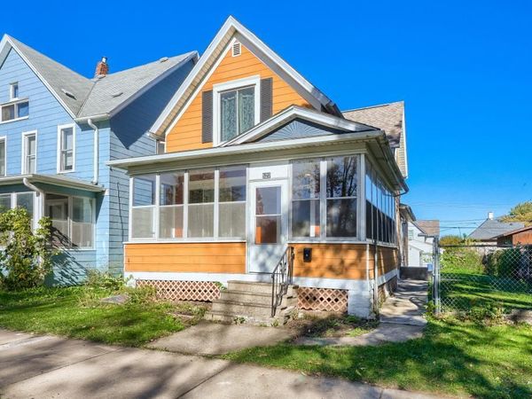 527 Blair Avenue , Saint Paul, MN 55103