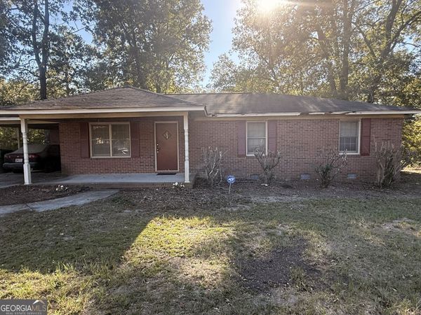 165 Country World Drive, Macon, GA 31211