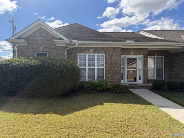 21775 Williamsburg Drive, Athens, AL 35613