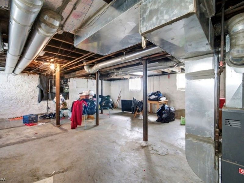 10305 Ostend Avenue, Cleveland, OH 44108 Photo 21