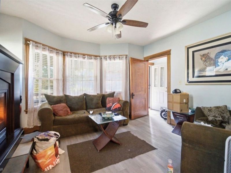10305 Ostend Avenue, Cleveland, OH 44108 Photo 5