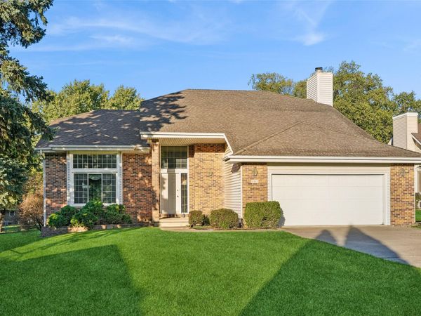 404 N Hickory Boulevard, Pleasant Hill, IA 50327