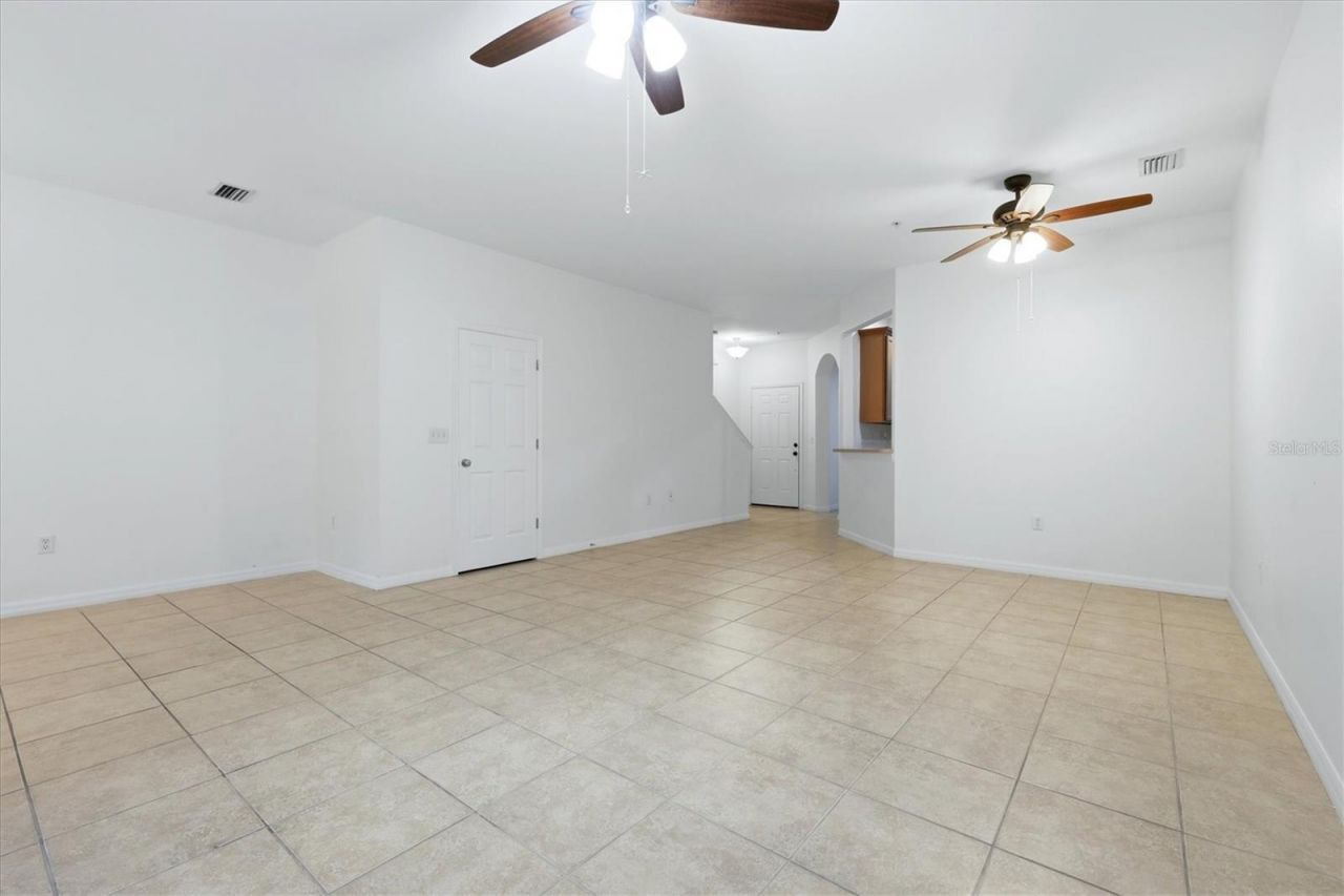 3639 Parkridge Circle, Unit 10-102, Sarasota, FL 34243 Photo