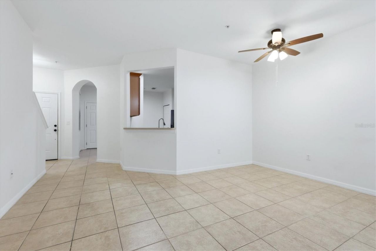 3639 Parkridge Circle, Unit 10-102, Sarasota, FL 34243 Photo