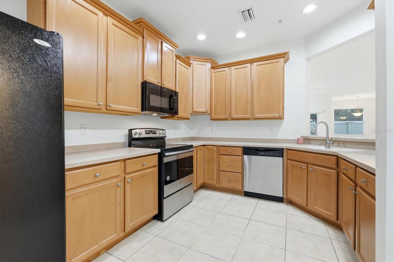 3639 Parkridge Circle, Unit 10-102, Sarasota, FL 34243 Photo