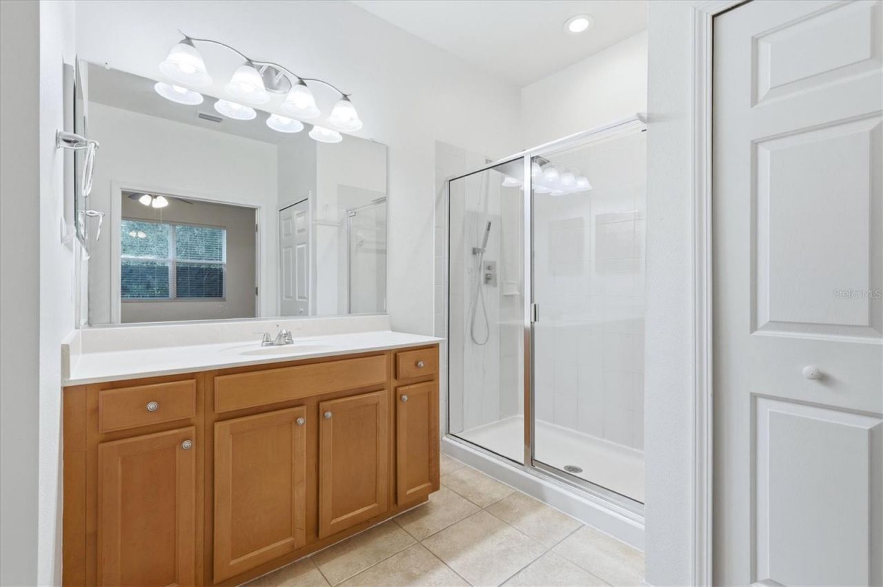 3639 Parkridge Circle, Unit 10-102, Sarasota, FL 34243 Photo