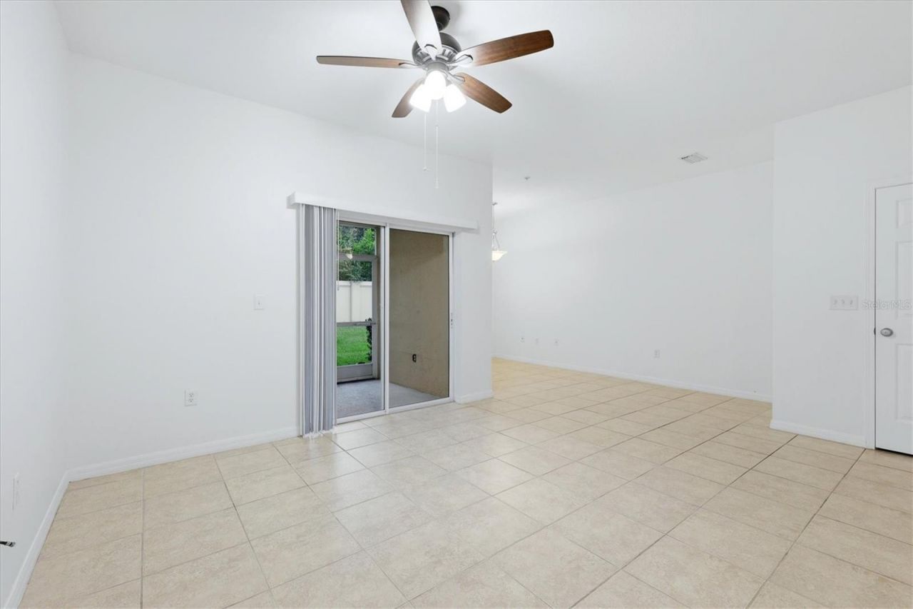 3639 Parkridge Circle, Unit 10-102, Sarasota, FL 34243 Photo