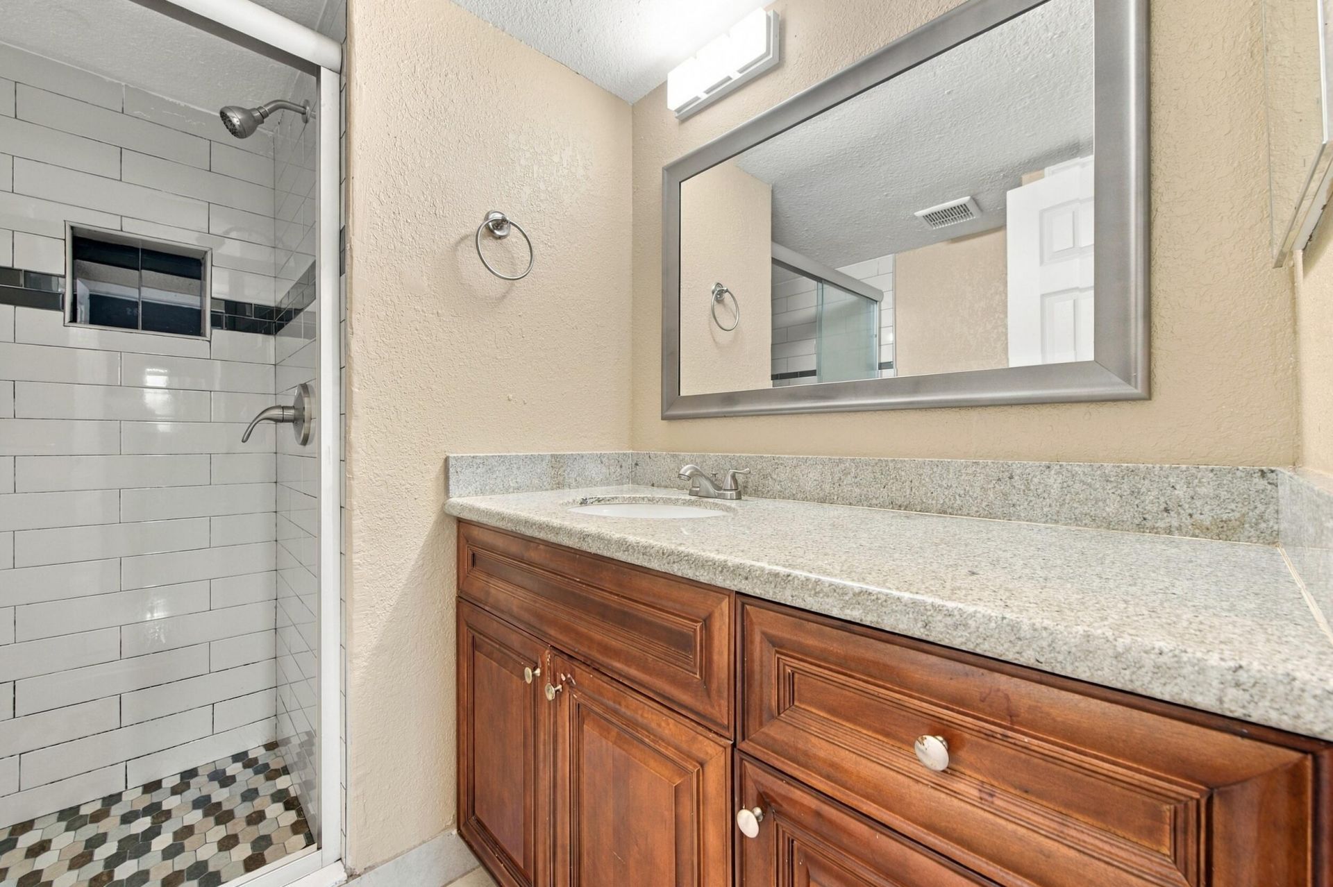 8285 Sunrise Lakes Boulevard, Unit 102, Sunrise, FL 33322 Photo