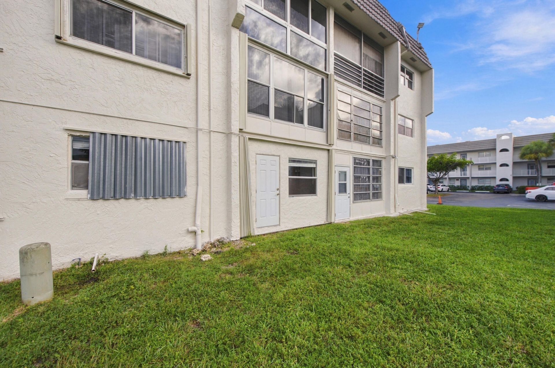 8285 Sunrise Lakes Boulevard, Unit 102, Sunrise, FL 33322 Photo