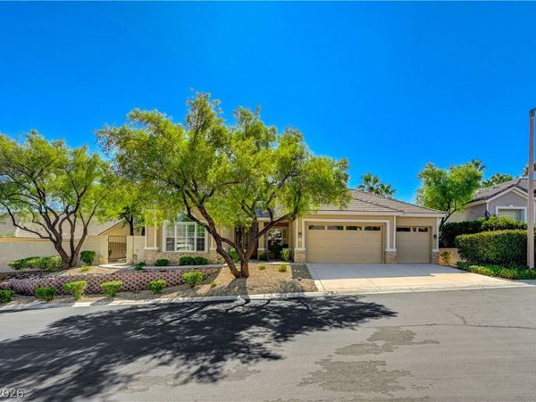 10809 Elm Ridge Avenue , Las Vegas, NV 89144