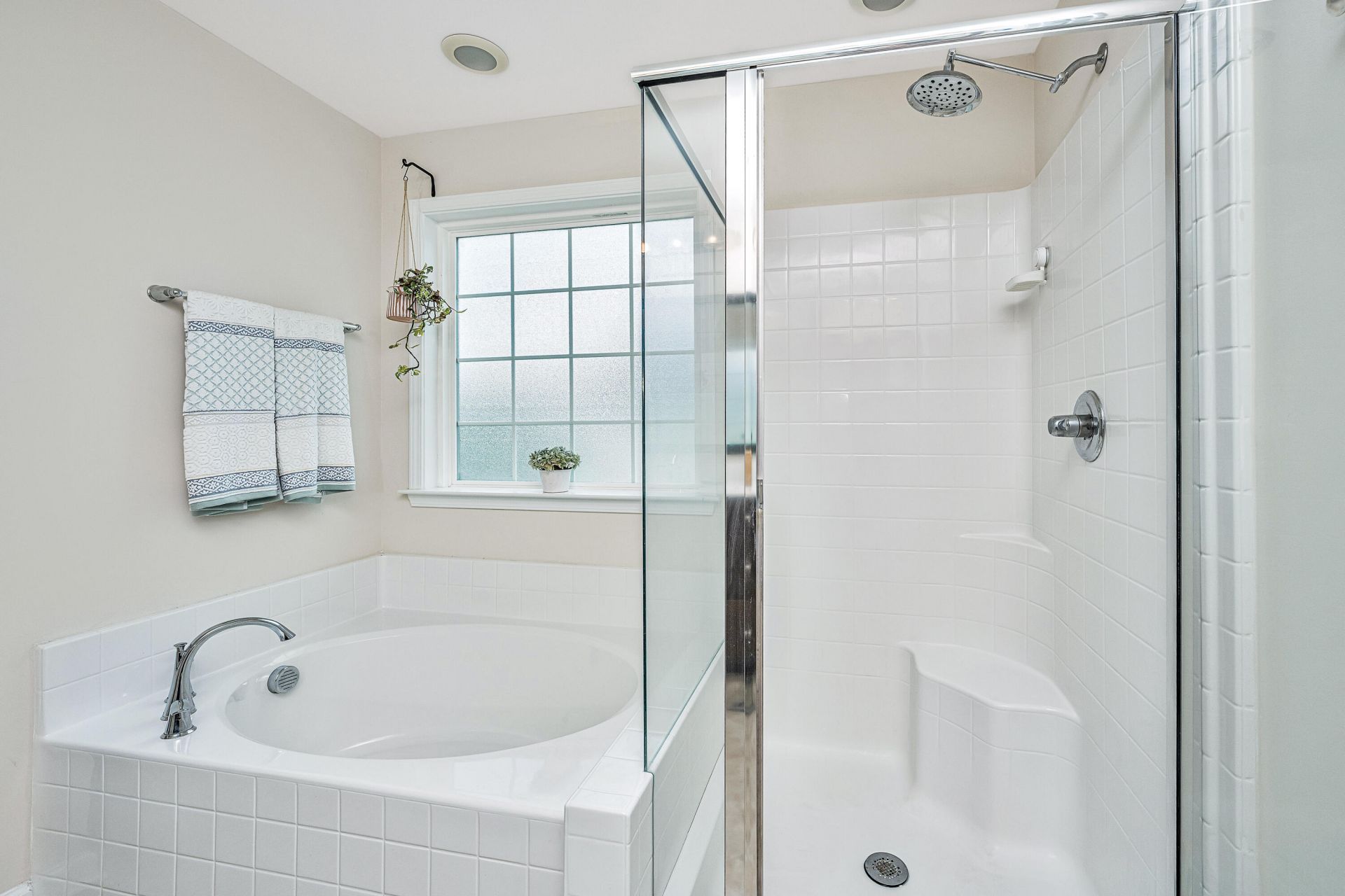 1716 Emmets Road Photo 24