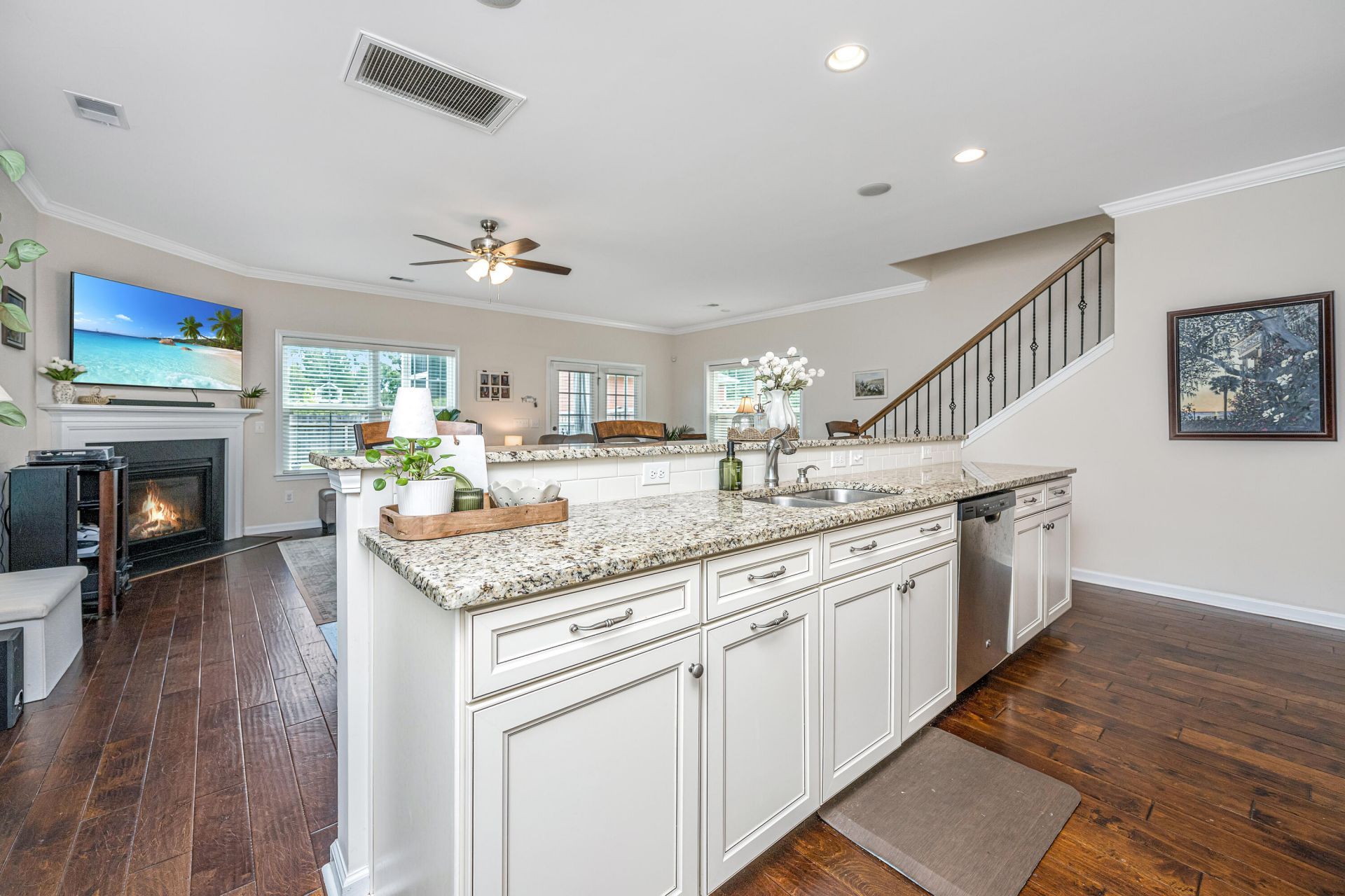 1716 Emmets Road Photo 6