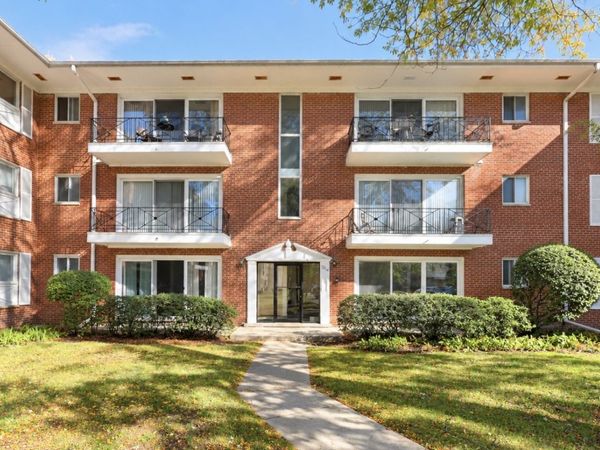 10115 Old Orchard Court , Unit 104, Skokie, IL 60076