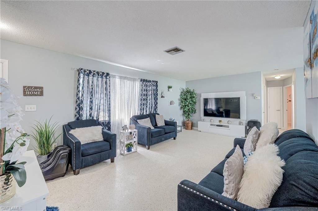 501 Parkside St , Lehigh Acres, FL 33936 Photo