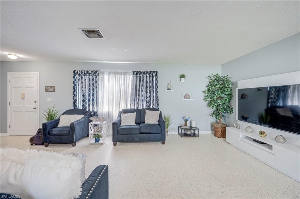 501 Parkside St , Lehigh Acres, FL 33936 Photo
