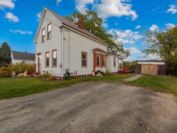 31 Winter Street , Fairfield, ME 04937