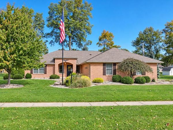 618 Linden Rd, Willard, OH 44890
